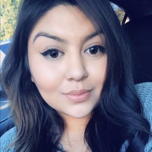 Meet your Posher, Brianna